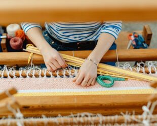 محصولات تولید شده از پارچه های گوناگون در بخش بخش خانه های ما